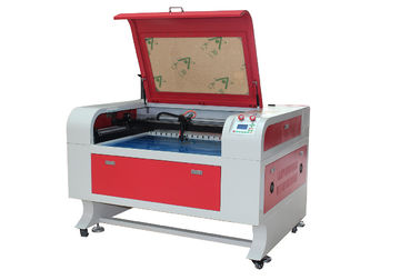 China Machine van de de Laser rangschikt de Scherpe Gravure van acryl en Leerco2, 600 * 900mm leverancier